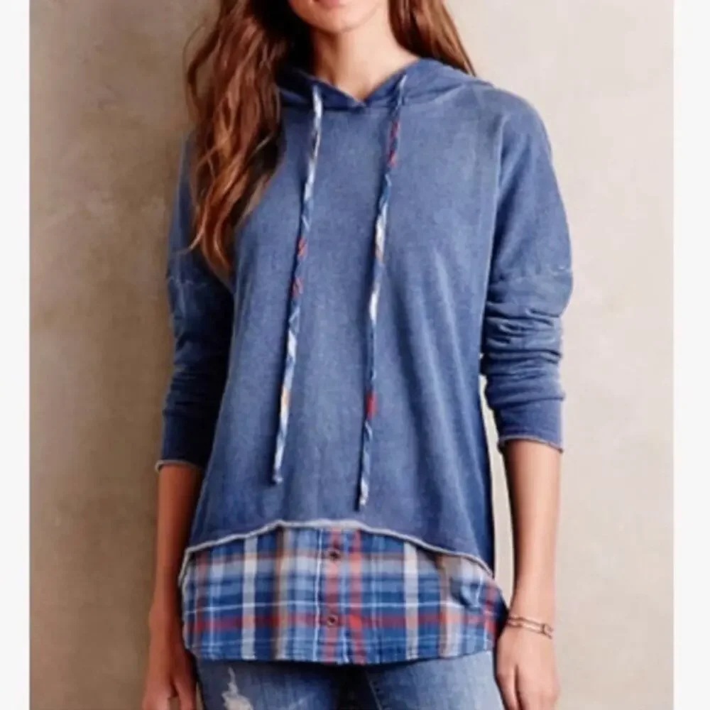 NEW Anthropologie Cloth & Stone Chambray Plaid Hoodie Size Small - Picture 1 of 9